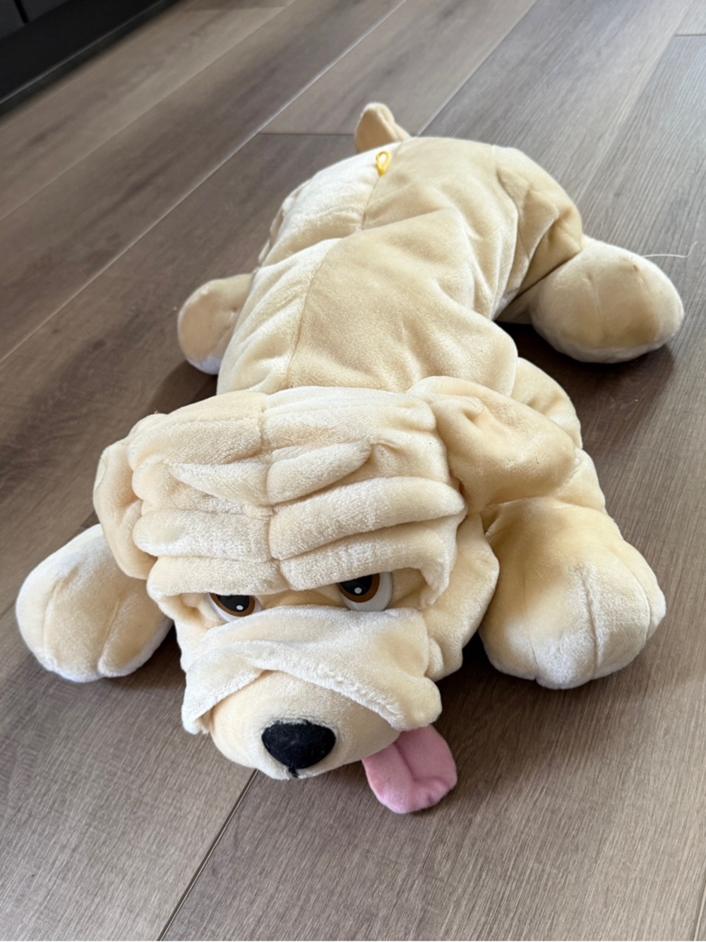 Realistic Large 26” Dog Soft Wrinkled Laying Floppy Plush Beige Pink Tongue Eyes